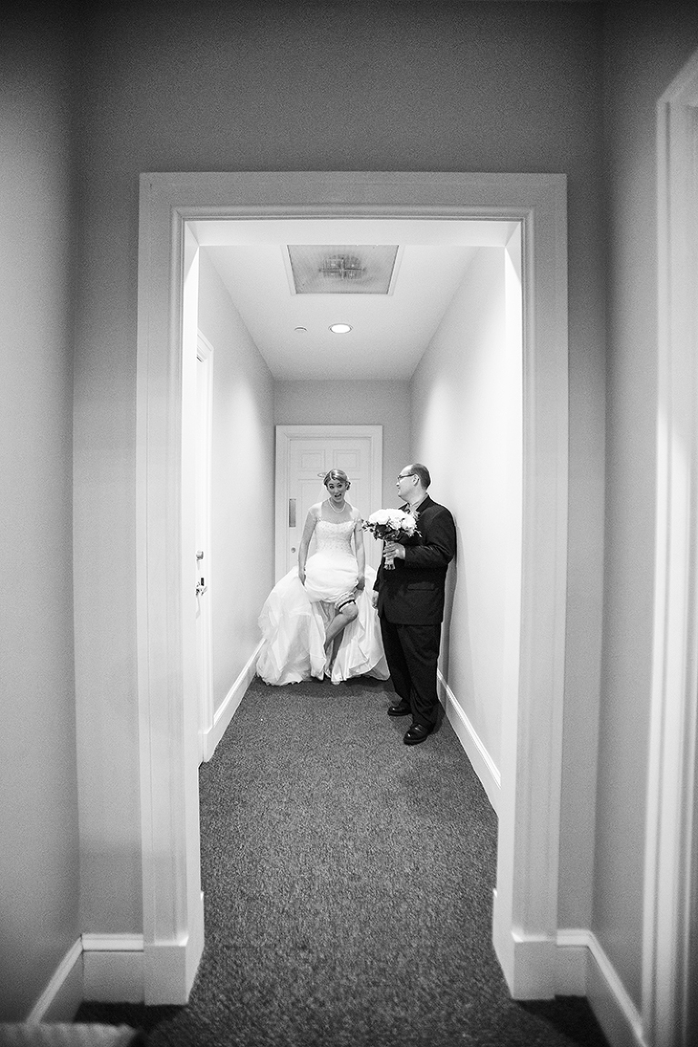Click-Photography_Kansas-City-Weddings_Oakwood-Country-club_Alex-Katie_1038