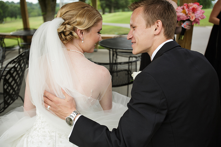 Click-Photography_Kansas-City-Weddings_Oakwood-Country-club_Alex-Katie_1058