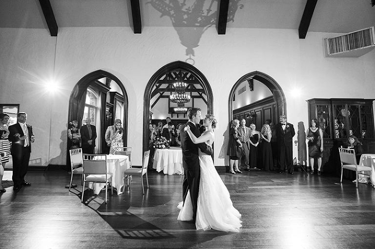 Click-Photography_Kansas-City-Weddings_Oakwood-Country-club_Alex-Katie_1079