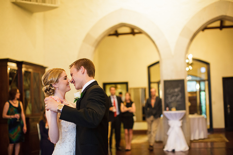 Click-Photography_Kansas-City-Weddings_Oakwood-Country-club_Alex-Katie_1081