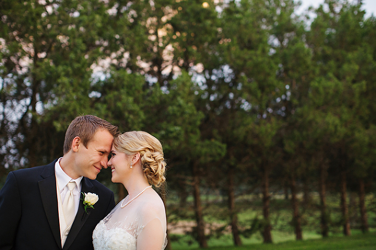 Click-Photography_Kansas-City-Weddings_Oakwood-Country-club_Alex-Katie_1088