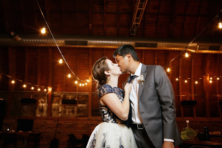 Wedding_Thompson-Barn_Lenexa-KS_Click-Photography_2015_Sarah-Jess_1022