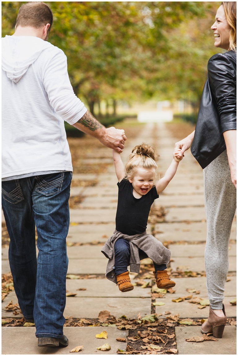 Kansas-City_Engagement_Family_Click-Photography_2015_Laura-Jason-1013
