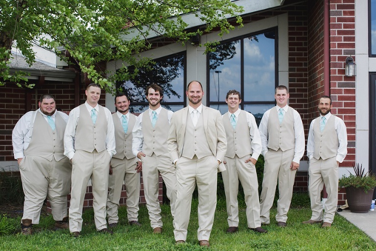Click-Photography-Wedding-Abe-and-Jakes-Lawrence-KS_Dewey_1021
