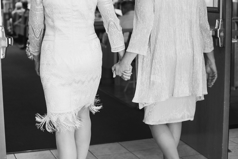 Click-Photography-Wedding-Abe-and-Jakes-Lawrence-KS_Dewey_1035