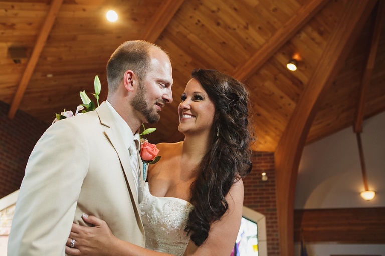 Click-Photography-Wedding-Abe-and-Jakes-Lawrence-KS_Dewey_1047