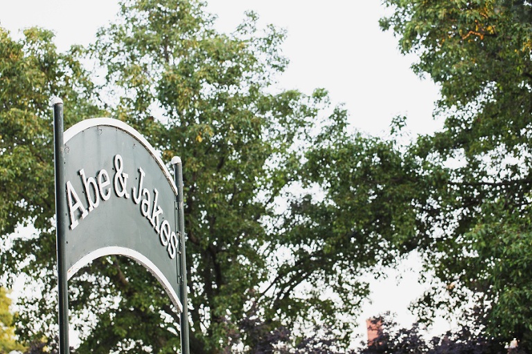 Click-Photography-Wedding-Abe-and-Jakes-Lawrence-KS_Dewey_1059