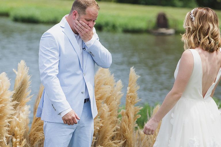 Modern wedding at Mildale Farm