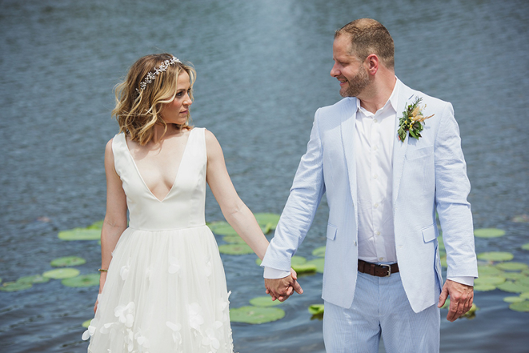 Modern wedding at Mildale Farm