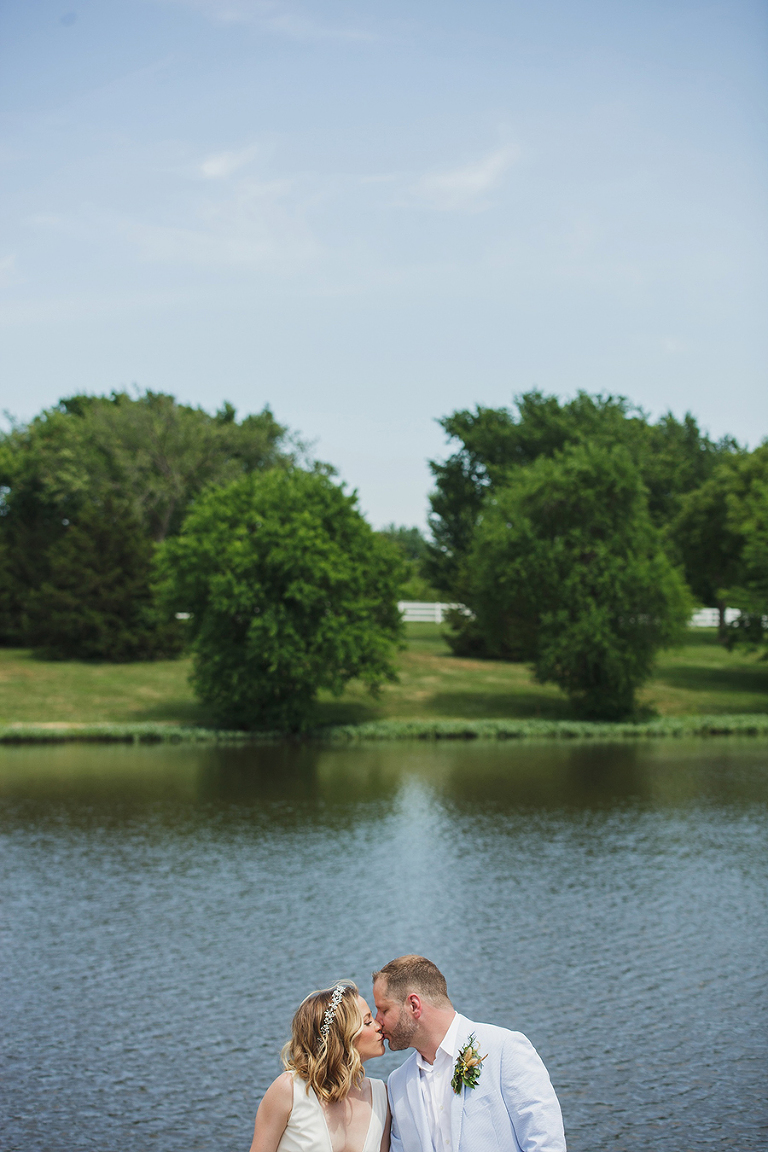 Modern wedding at Mildale Farm