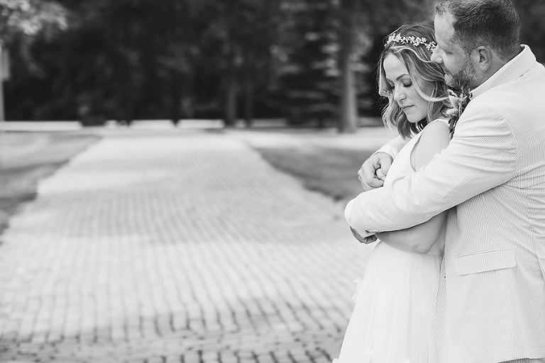 Modern wedding at Mildale Farm