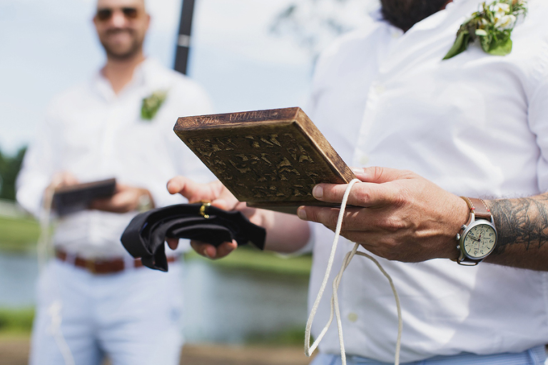 Modern wedding at Mildale Farm