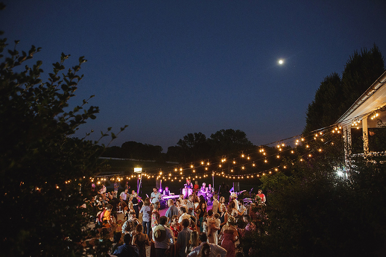 Modern wedding at Mildale Farm