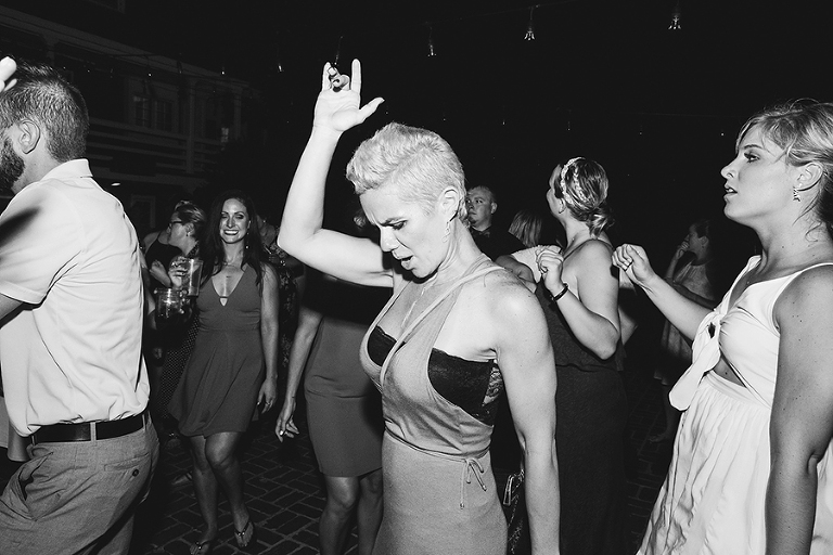 Modern wedding at Mildale Farm