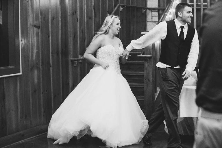 Ironwood-Lodge_Weddings_Zimmerman-1071