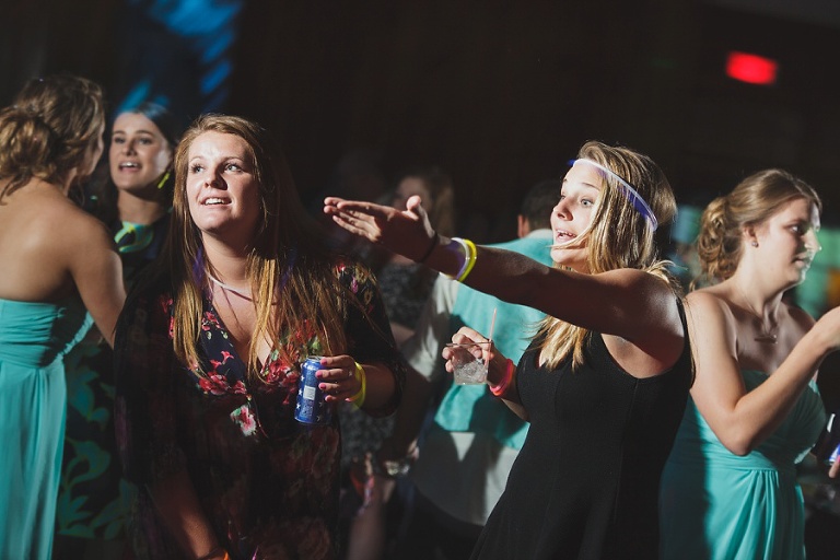 Ironwood-Lodge_Weddings_Zimmerman-1085