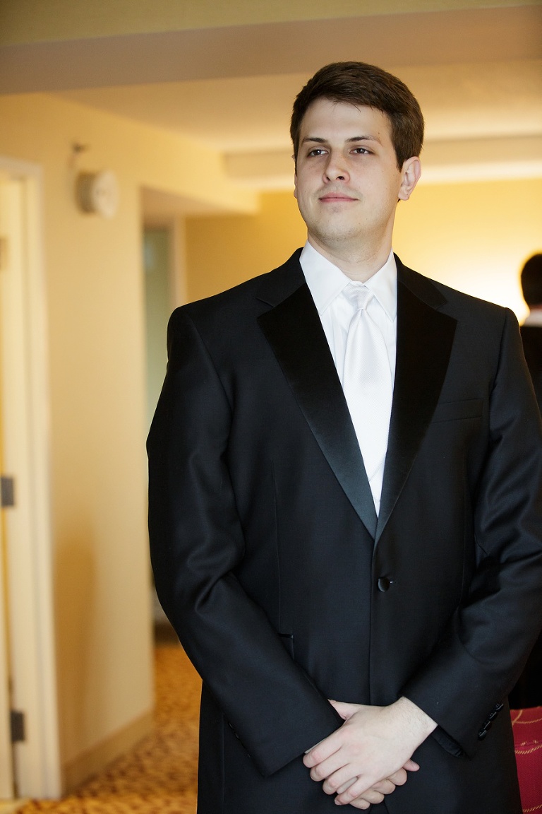 marriott-kc-weddings_click-photography_k-p_1008