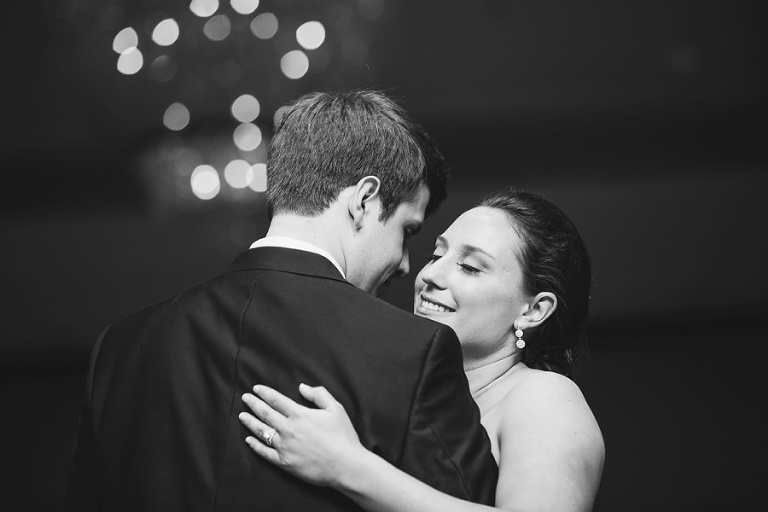 marriott-kc-weddings_click-photography_k-p_1045