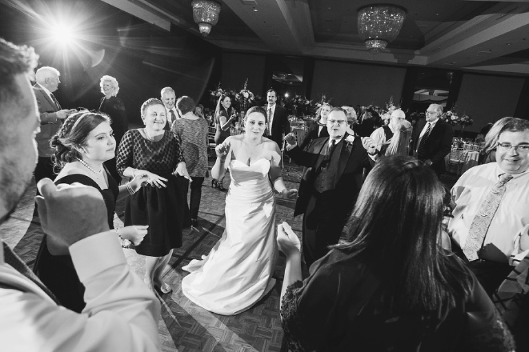 marriott-kc-weddings_click-photography_k-p_1049
