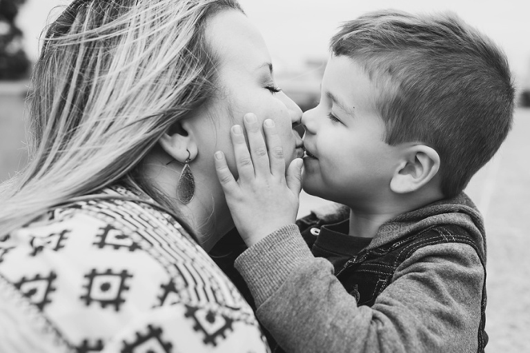 liberty-memorial-family-portraits_click-photography-kc_myers__1012