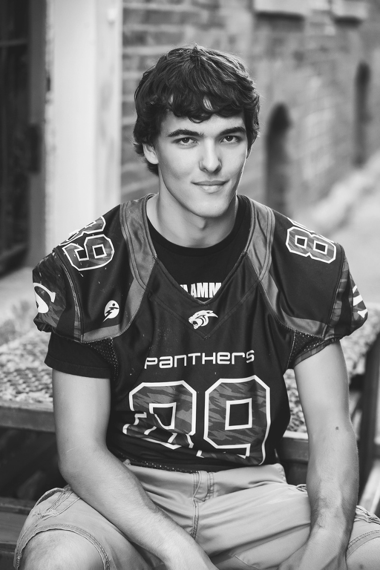 crossroads-kc-senior-portraits_nick_1017